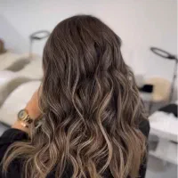 مدل رنگ و لایت حرفه‌ای فقط با هزینه مواد|خدمات آرایشگری و زیبایی|شیراز, ستارخان|دیوار