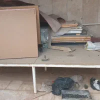 تخت آهنی بزرگ