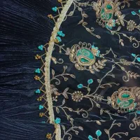 لباس محلی مخمل جنس خوب منق کاری هم هست