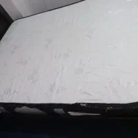 تشک طبی یاتاک، باتخت دونفره خیلی تمیز،