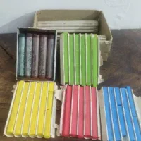 پاستل  گچی و زغال