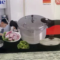 زود پز دسته دار یونیک آک ۹ لیتری