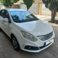 جک J4 سفید مدل 1403 کم کارکرد