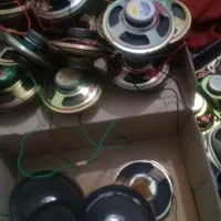تعدادی بلندگوی ضبط وتلویویزن و آنتن برقی بفروش میر