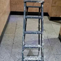 نردبان یکی بخردوتا ببر|ابزارآلات|تهران, دریاچه شهدای خلیج فارس|دیوار