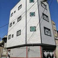 ملک دو نبش ۳ طبقه با سند تک برگ مناسب ۳ خانواده