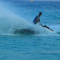 جذب ۲ نیروی کمکی مربی جت اسکی