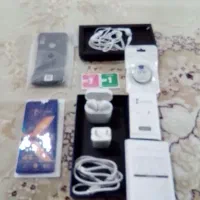 گوشی نو با تمام لوازماش با ضمانت