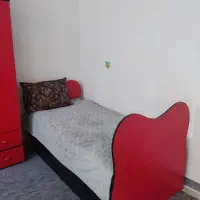تخت وکمد