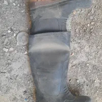 یک جفت چکمه نو پارسی