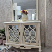 آیینه و کنسول