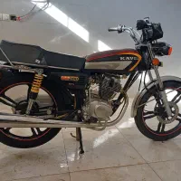 موتور سیکلت کویر ۲۰۰ مدل ۴۰۲