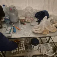 میز کار اهنی چرخ دار . عروس . گرینچیک|لوازم جانبی حیوانات|گنبد کاووس, |دیوار