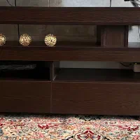میزتلویزیون بسیارشیک وتمیز