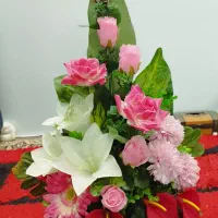 گل مصنوعی درحدنو مناسب کادو