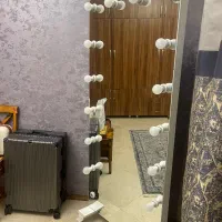 آینه چراغدار هالیوودی