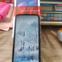یک عدد گوشی هواوی