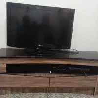 فروش ال سی دی 32اینچ و جلومبلی وعسلی