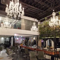 نصاب لوستر برق کار  پیروزی تهران پارس اشتیانی