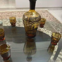 فروش فوری یک دست تنگ به همراه لیوانها با قدمت بالا