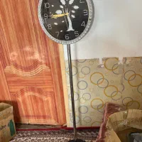 ساعت ایستاده