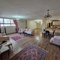 مسکونی۱۵۰ متری  ۲ خوابه نظر غربی