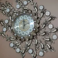 ساعت دیواری طرح برنز