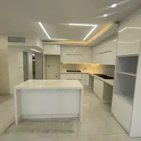 آپارتمان-145-متری-3-خواب-جنوبی-کوچه-لاله