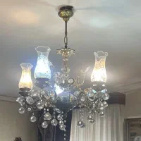 دو عدد لوستر برنزی ۵ شاخه و ۳ شاخه  و ۲ تادیوارکوب
