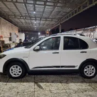 کوییک Rسفید سقف مشکی  قالپاق مدل401 پارس خودرویی