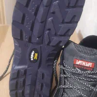 کفش کار و ایمنی و مناسب برای کوهنوردی شماره ۴۲