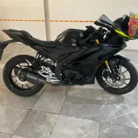 یاماها R15
