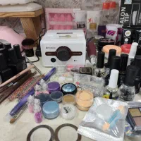 وسایل کاشت ناخن حرفه ای همراه میز صندلی و کیف کاشت