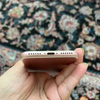 گوشی آیفون ۷ رزگلد سالم سالم