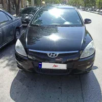 هیوندا i30