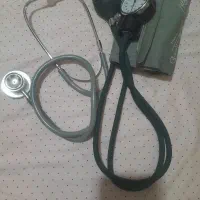 دستگاه فشارسنج وگوشی پزشکی