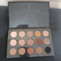 لوازم میکاپ وشنیون قیمت توافقی.توضیحات رو بخونید|آرایشگاه و سالنهای زیبایی|مشهد, سپاد|دیوار