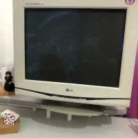 سیستم کامپیوتر کامل قدیمی