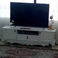 میز تلویزیون در حد نو