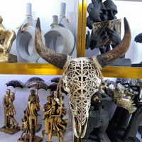 زیر سیگاری در دار قاب عکس قمقمه بطری آب مجسمه رزین|صنایع دستی و سایر لوازم تزئینی|قم, آذر (نکویی)|دیوار