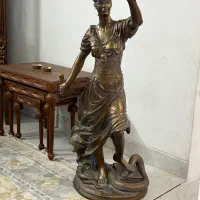 مجسمه دکوری بزرگ