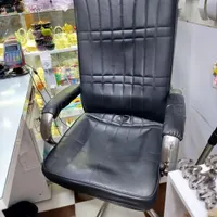 صندلی سالم و سرحال