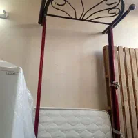 تخت و دشک
