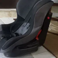 صندلی ماشین بچه جنس عالی و خوب تمیز و نو