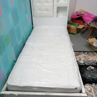 تخت خواب نوجوان