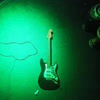 گیتار الکتریک استرات سالم  فروش فوری