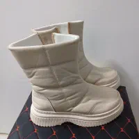 نیم بوت کاپشنی سایز ۳۸ و ۳۹