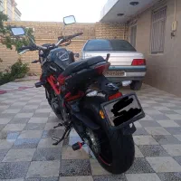 بنلی۳۰۰جفت سیلندرمدل۱۴۰۱درحدصفر