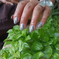 ترمیم ناخن با ماندگاری بالا(کلیه خدمات ناخن)