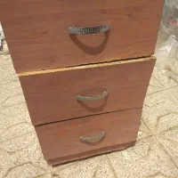 کشو یا فایل سه طبقه وتخته مربعی شکل